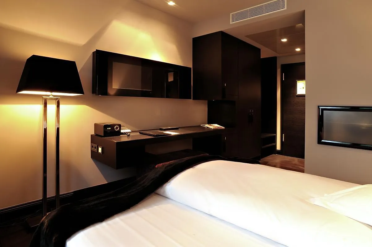 Roomers, Frankfurt, A Member Of Design Hotels Francoforte sul Meno 5*,