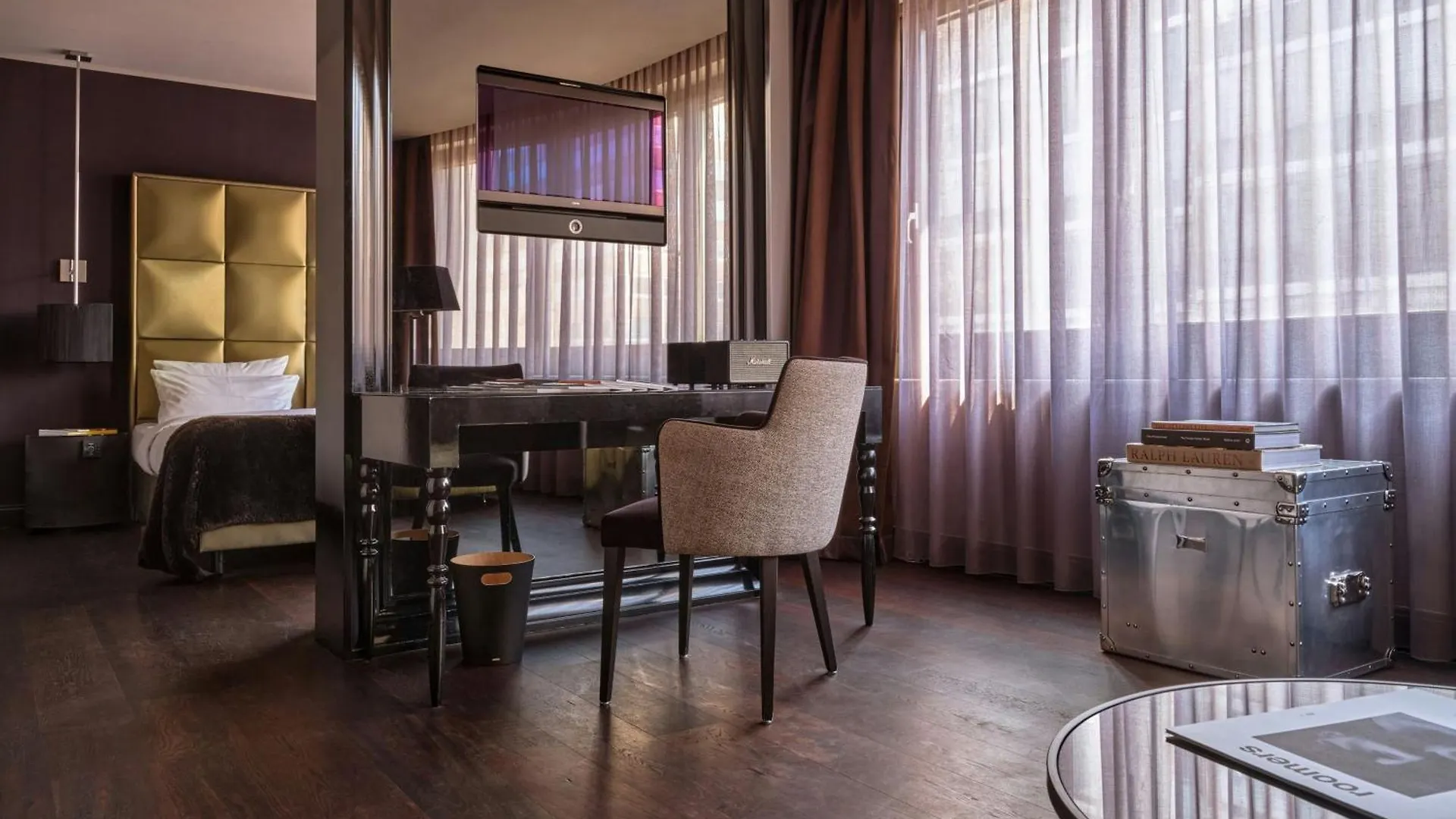 Roomers Frankfurt Central, Autograph Collection Frankfurt am Main 5*,  Németország