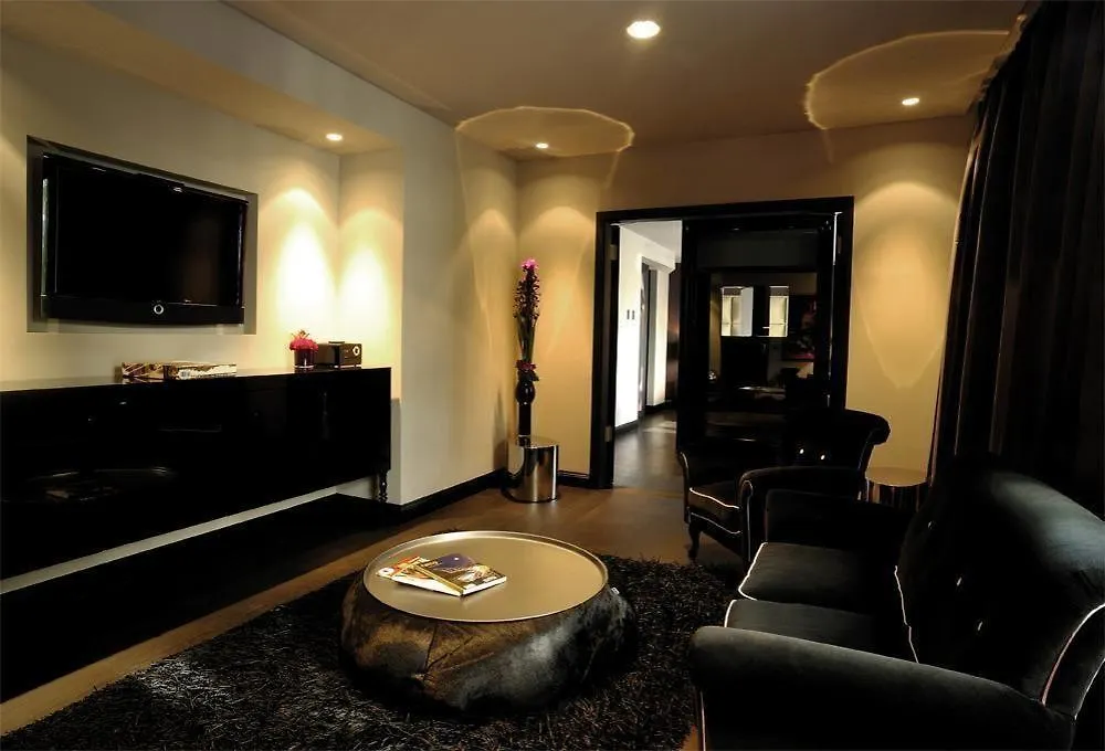 Roomers Frankfurt Central, Autograph Collection Frankfurt am Main 5*,