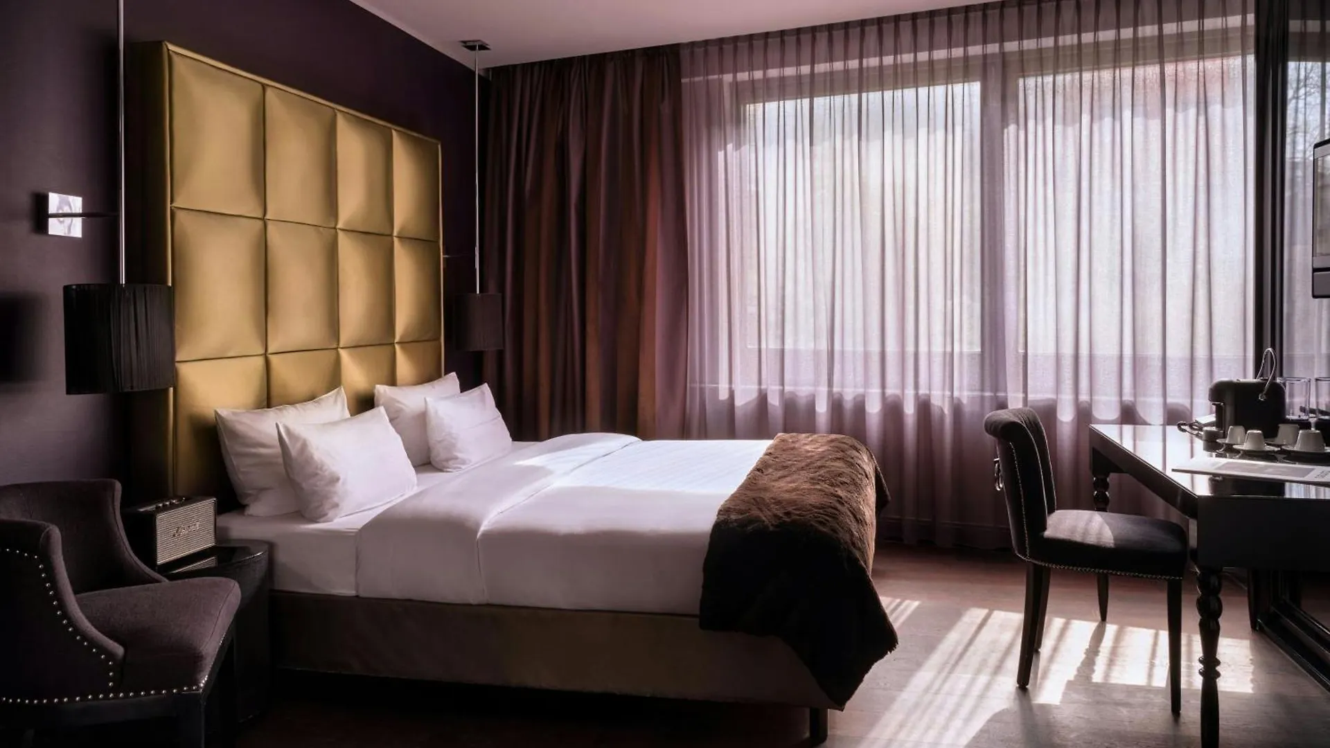 Roomers Frankfurt Central, Autograph Collection Frankfurt am Main